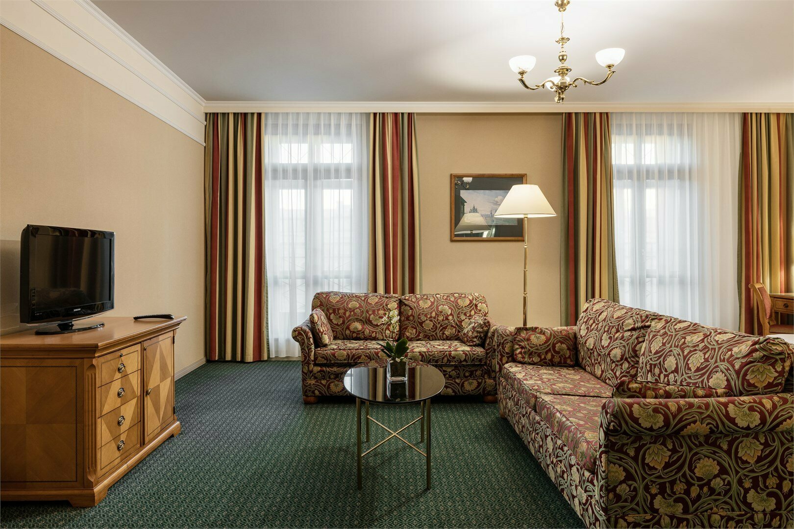 Студио Люкс с двумя раздельными кроватями с доступом в представительскую гостиную