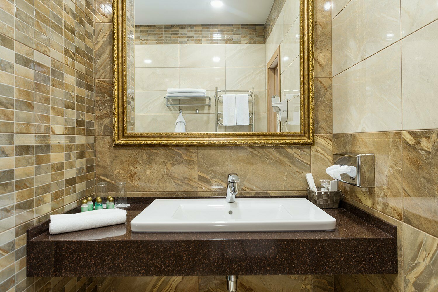 Люкс Комфорт (мини-бар включен)