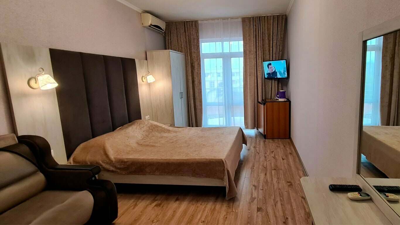 ПОЛУЛЮКС 3-МЕСТНЫЙ-ВИД НА МОРЕ