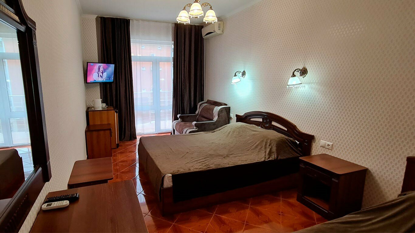 ПОЛУЛЮКС 4-МЕСТНЫЙ