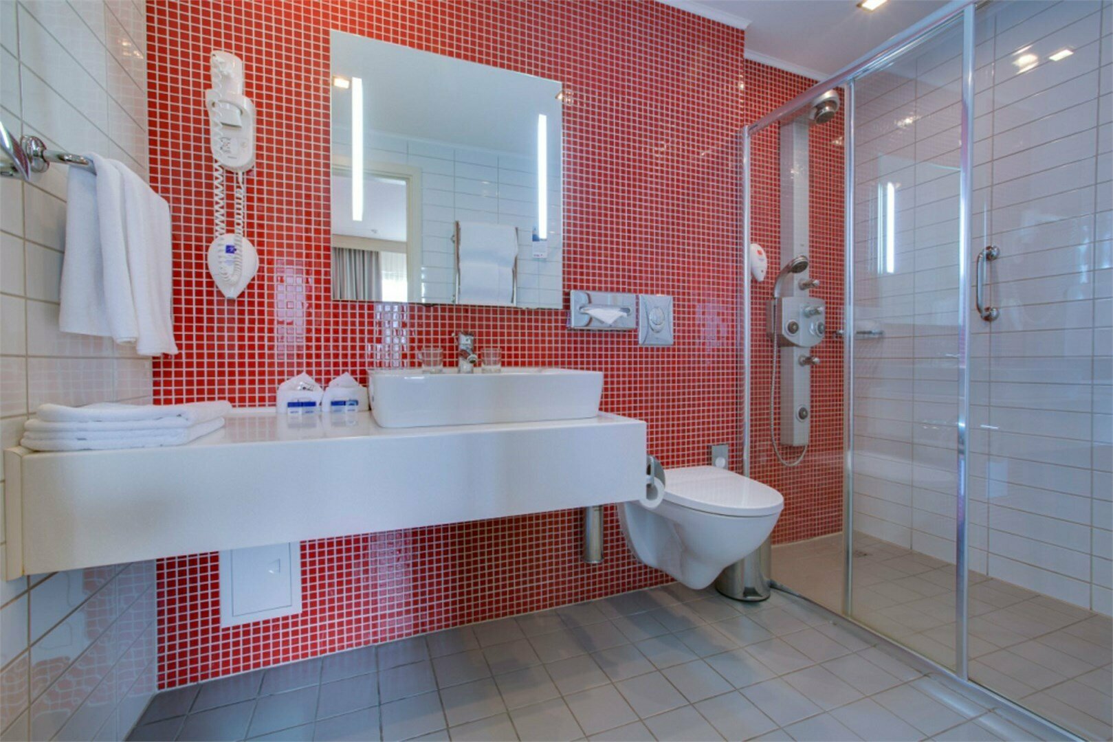 Улучшенный люкс с кроватью размера «king-size»