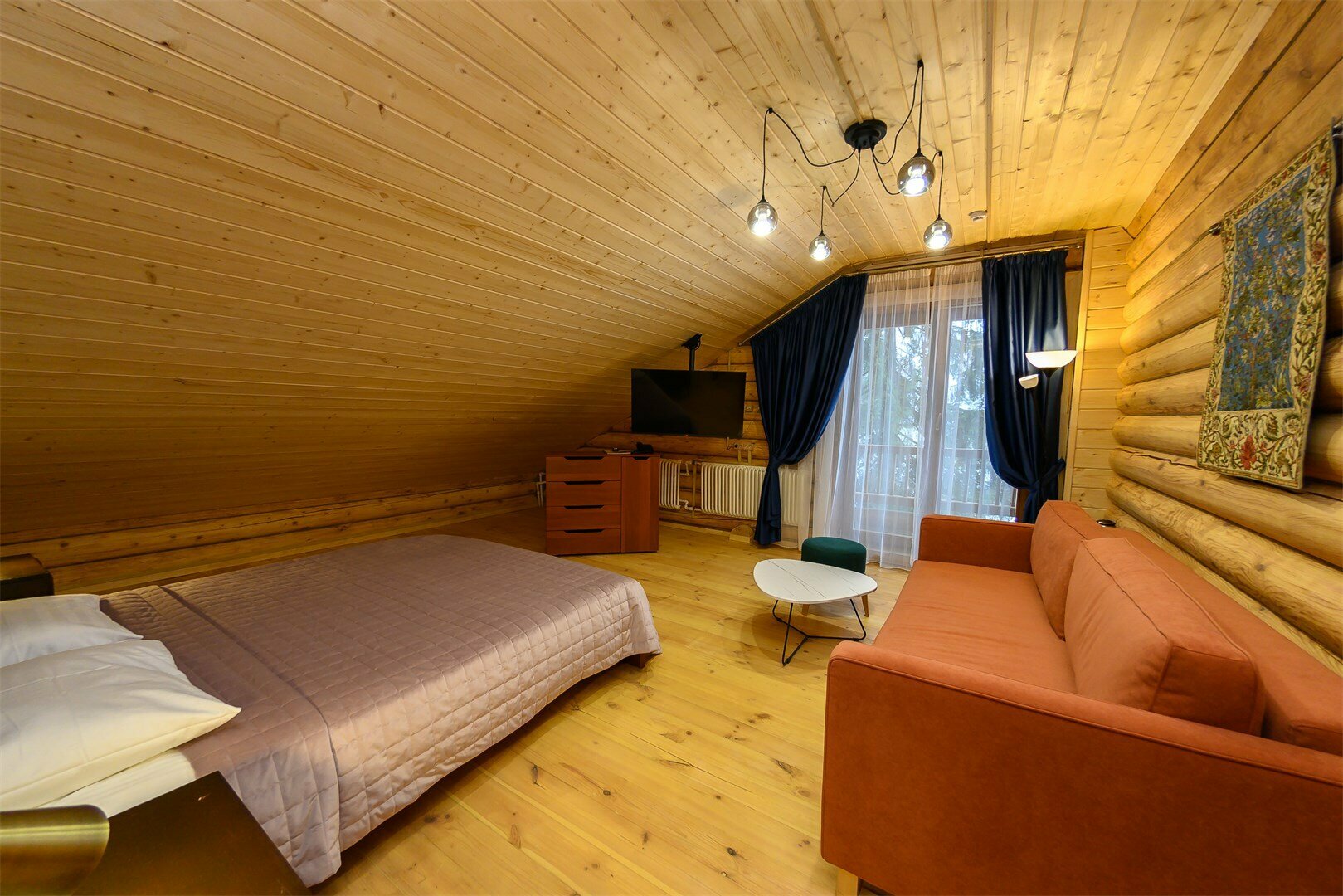 Номер "Комфорт" в деревянном корпусе Изба