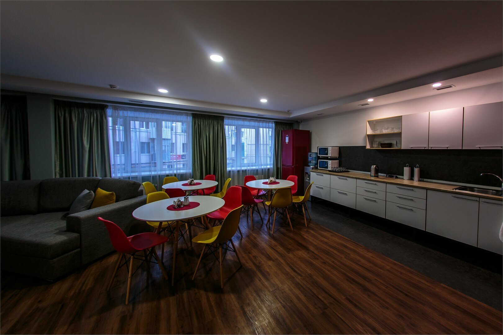 Кровать в общем 8-местном номере