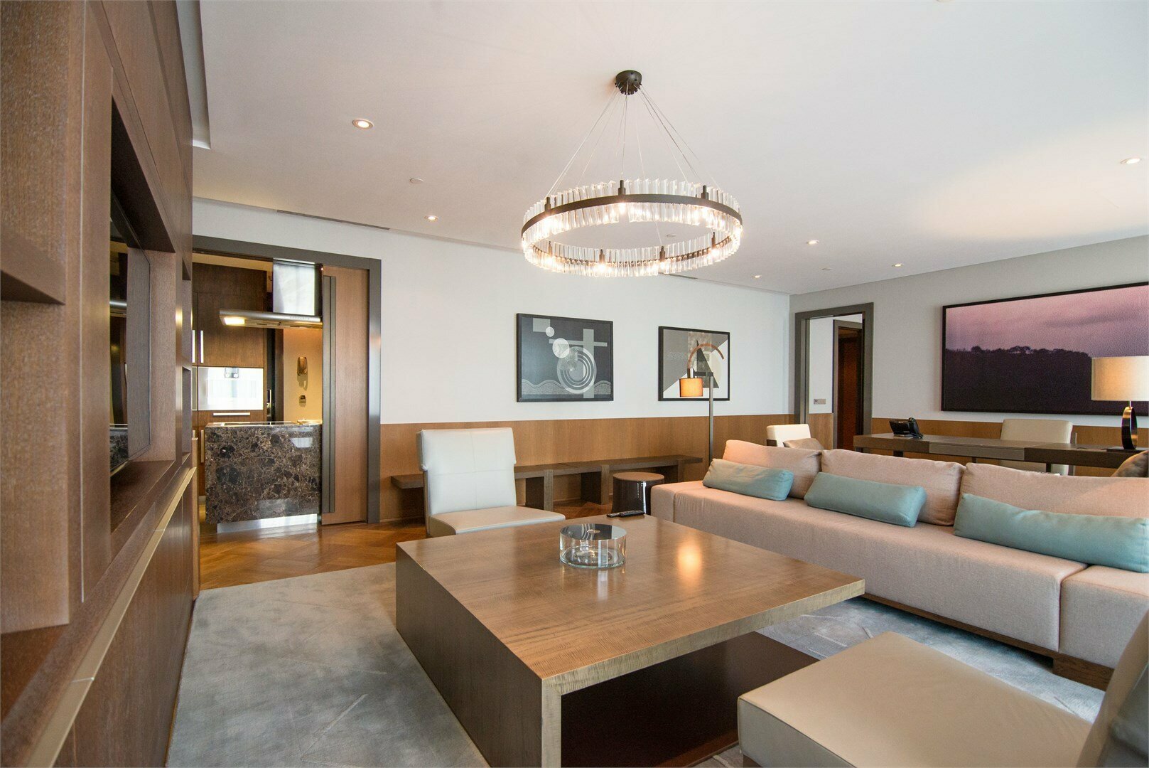 Дипломатический люкс (Diplomat suite)