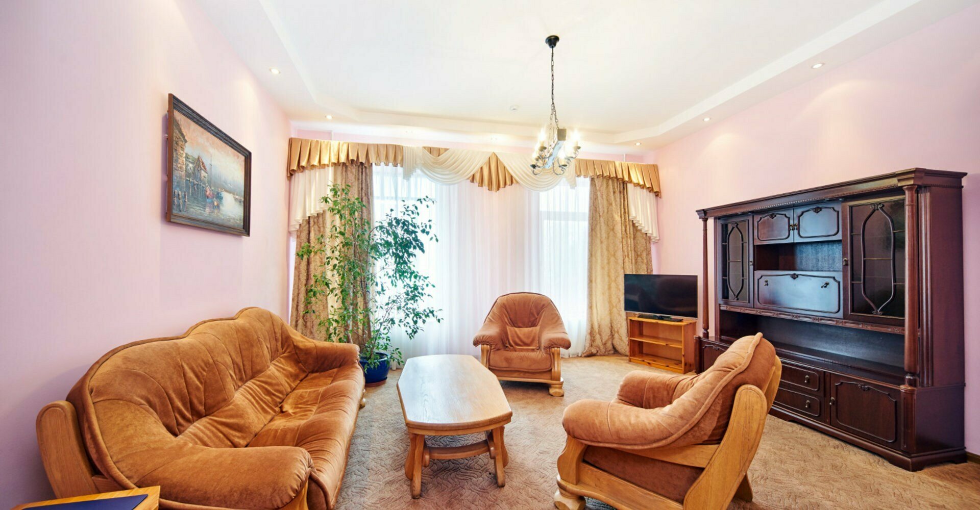 Номер-студия Делюкс с кроватью размера «king-size»