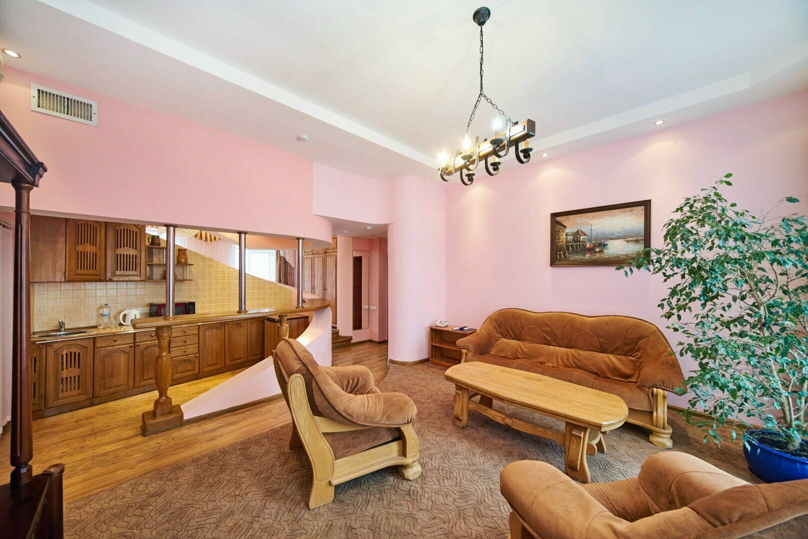 Номер-студия Делюкс с кроватью размера «king-size»