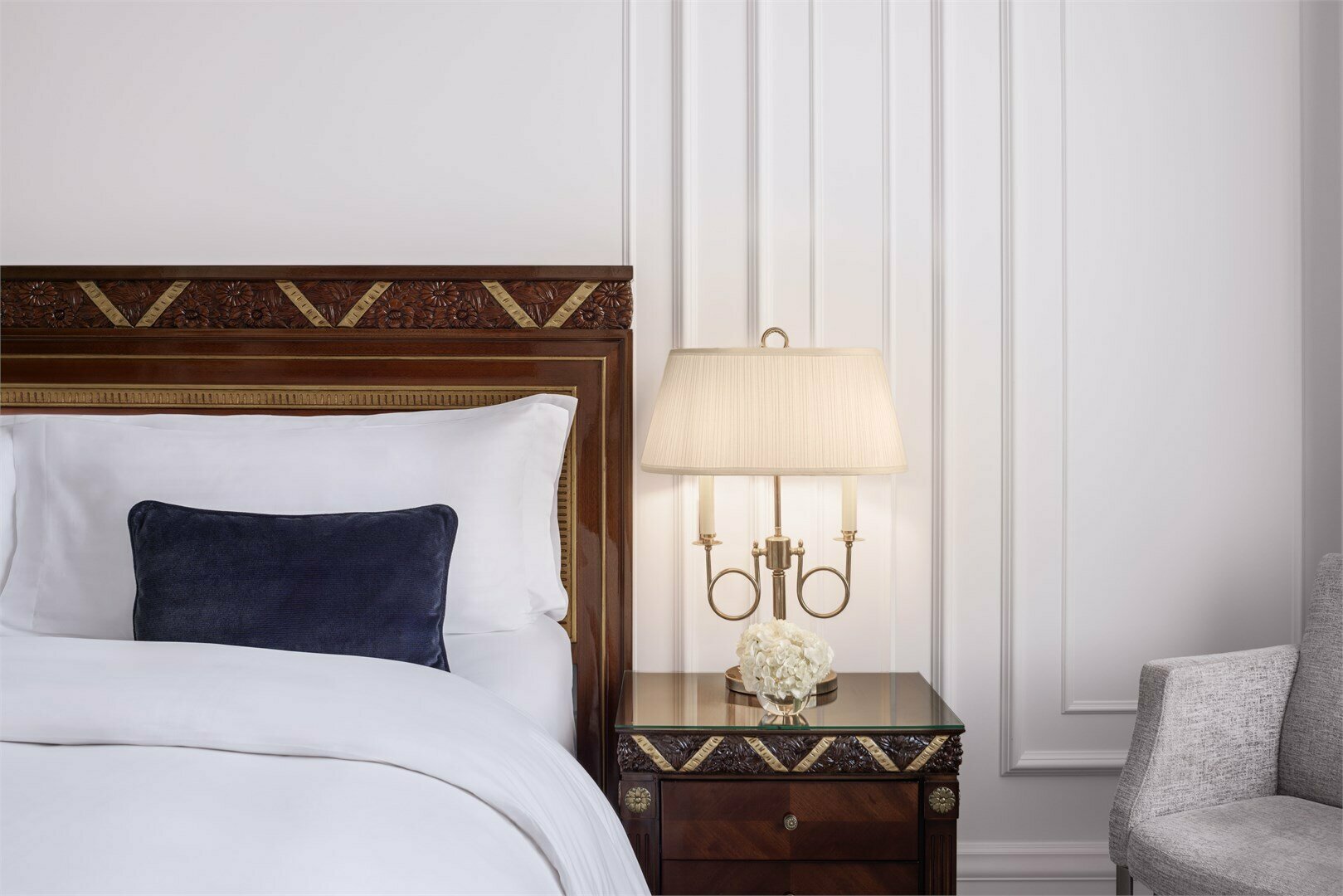 Клубный номер с панорамной ванной с одной кроватью King и доступом в The Carlton Club