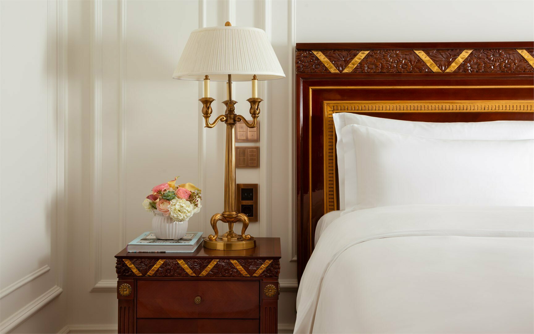 Клубный номер с одной кроватью King и доступом в The Carlton Club