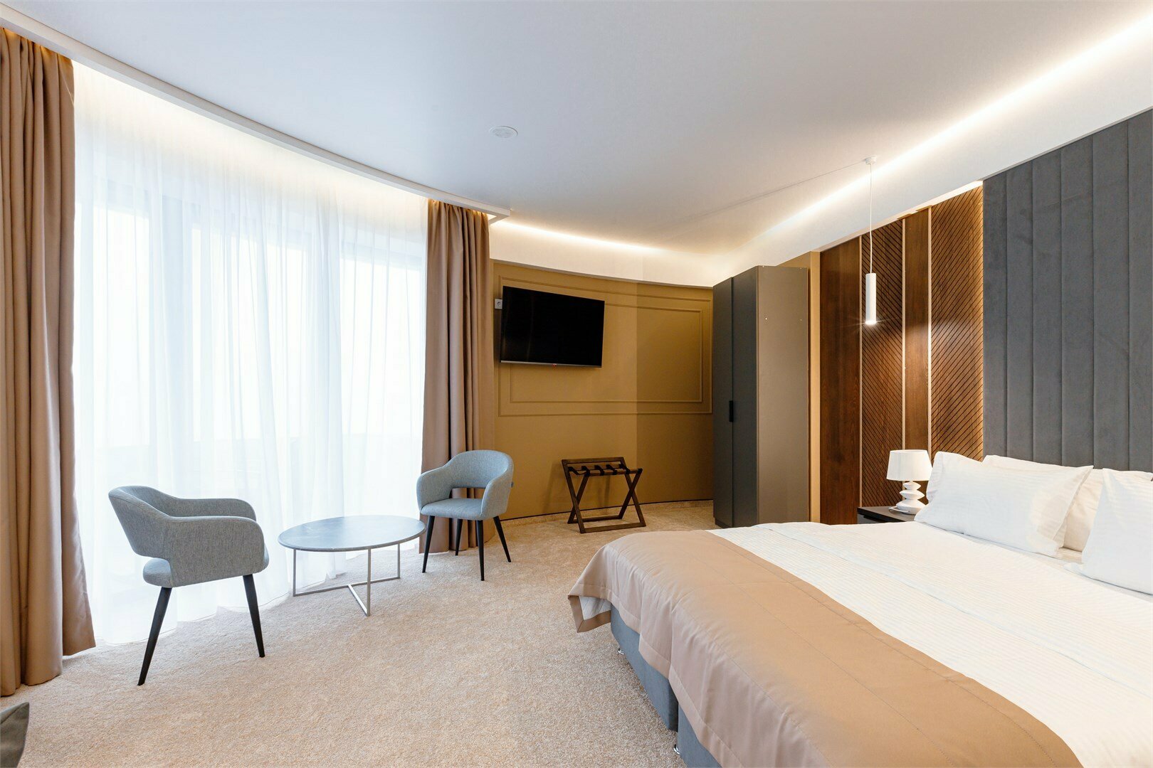 Синьор Сюит с видом на море