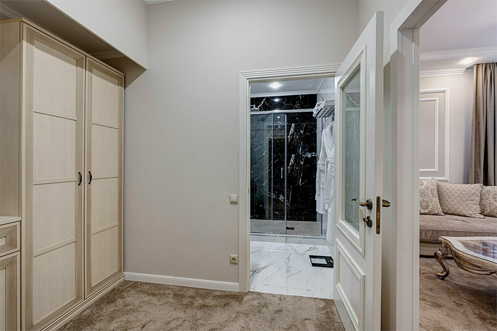 Улучшенный Люкс