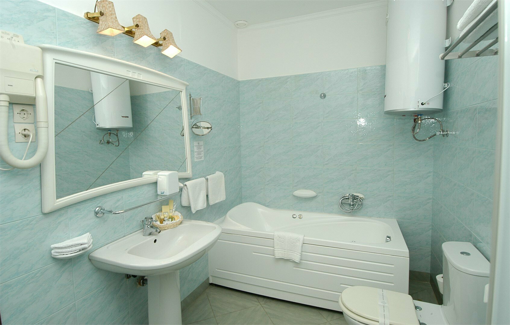 Улучшенный двухместный номер с 1 кроватью