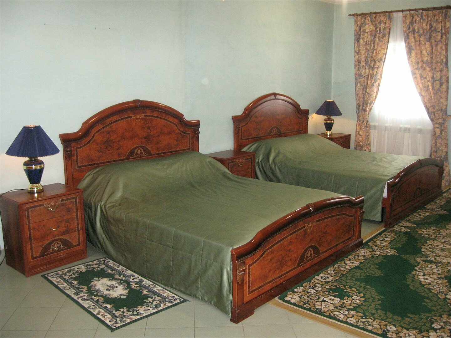 Двухместный номер с 2 двуспальными кроватями