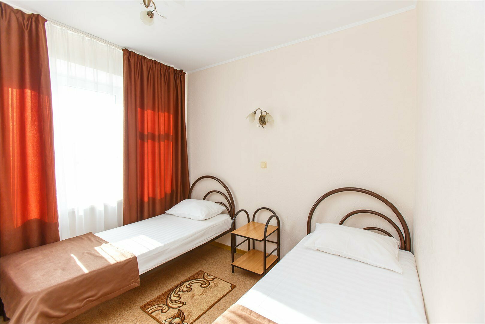 Двухкомнатный номер 1 категории (четырехместный)