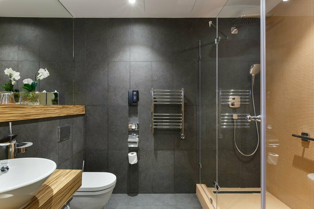 Премиум с 1 кроватью King- size вид на ул. Чайковского