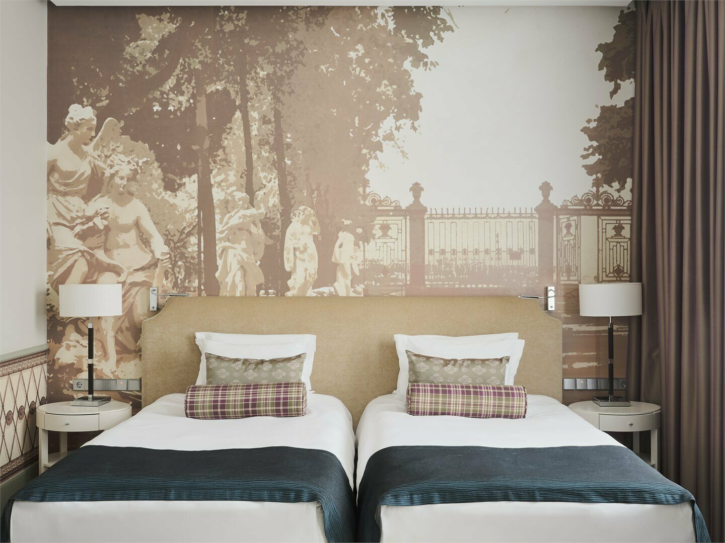 Супериор с 2 раздельными кроватями вид в Атриум