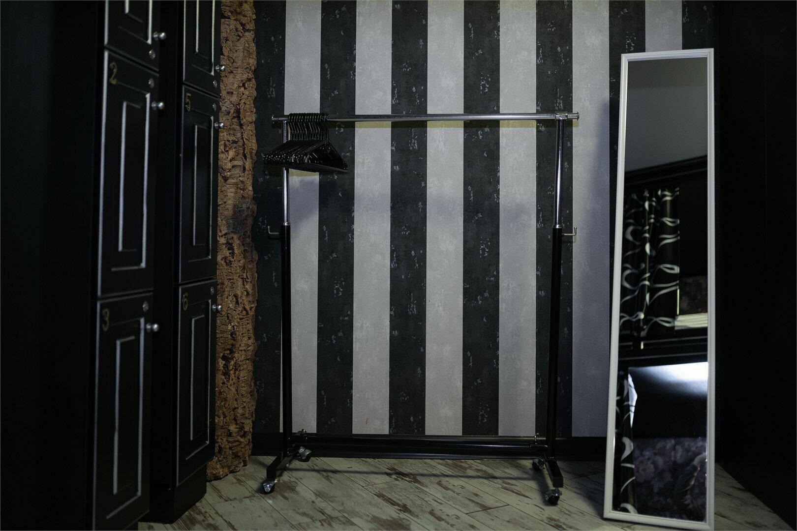 Место на двухъярусной кровати в общем 6-местном номере №6 для мужчин