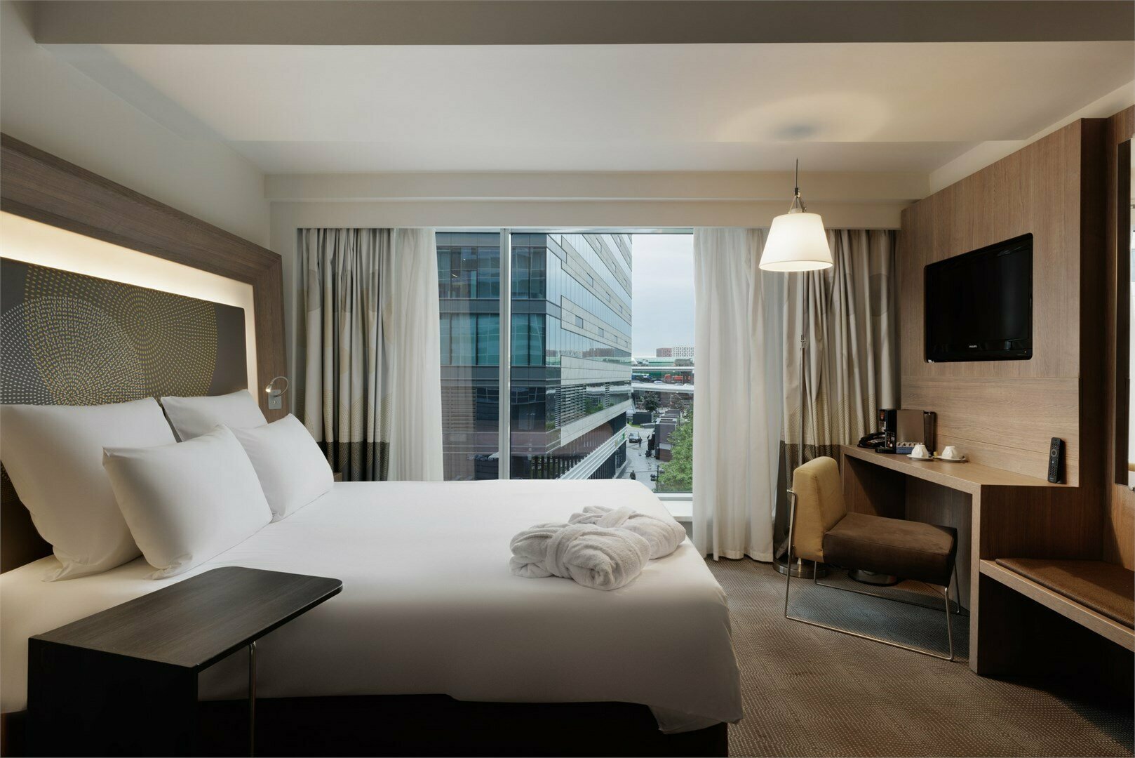 Делюкс с двуспальной кроватью, вид на город