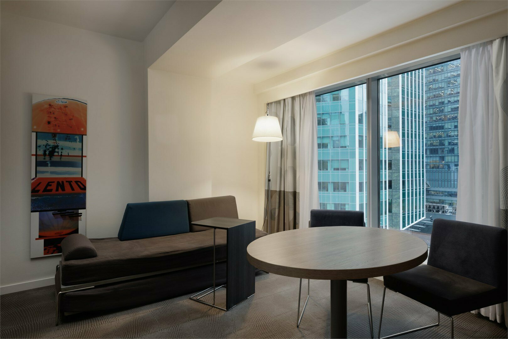 Представительский Делюкс с 1 двуспальной кроватью и раскладным диваном, вид на город