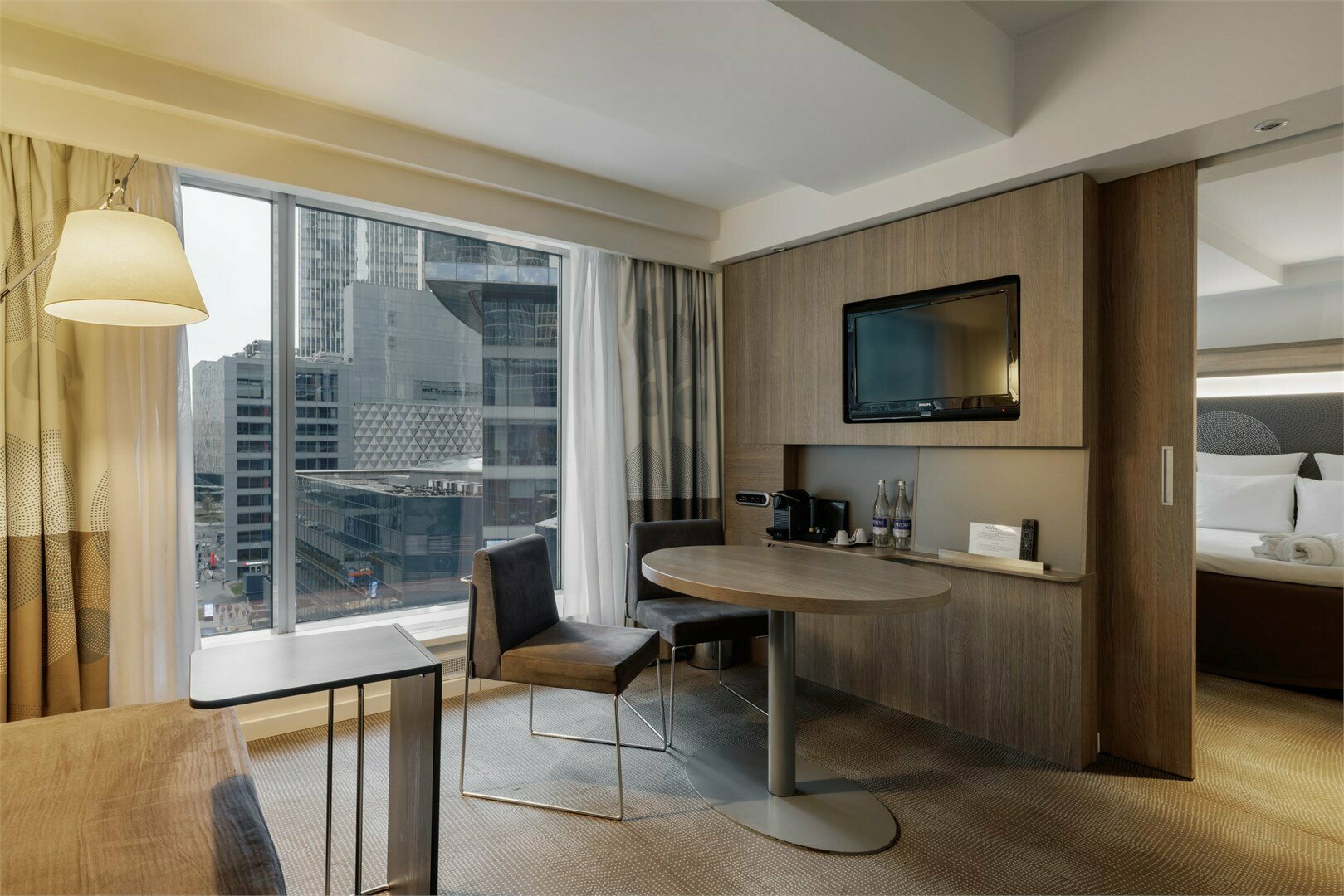 Представительский Делюкс с 1 двуспальной кроватью и раскладным диваном, вид на город