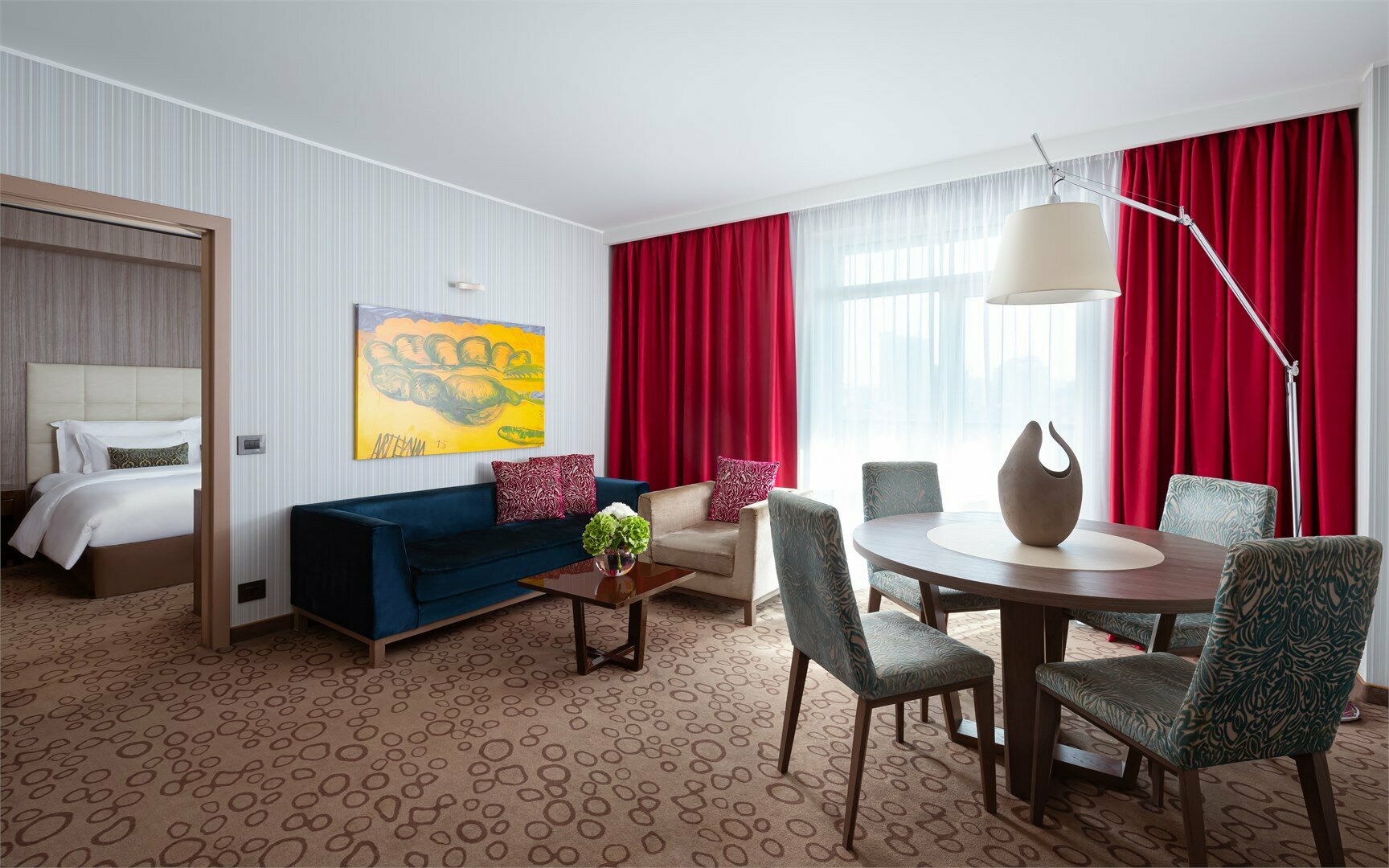 ЭКЗЕКЬЮТИВ ЛЮКС