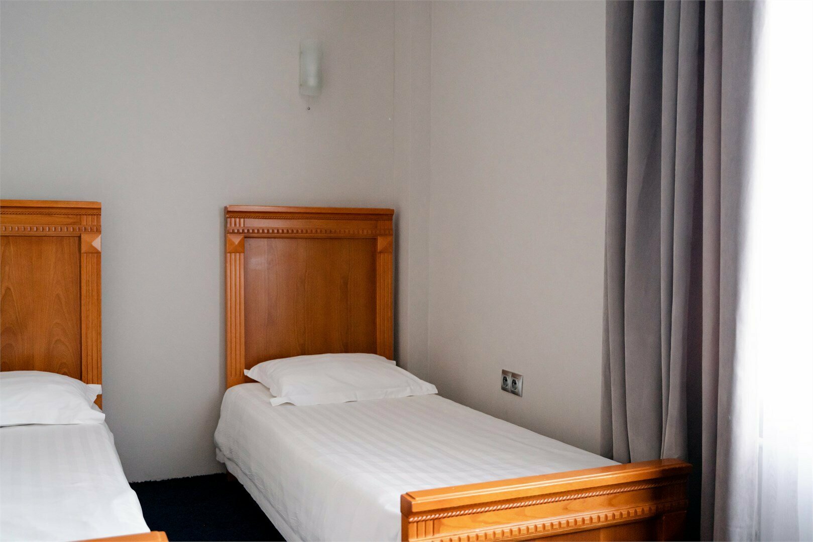 Двухместный эконом с двумя односпальными кроватями (Дополнительный корпус "Маячок" без лифта)