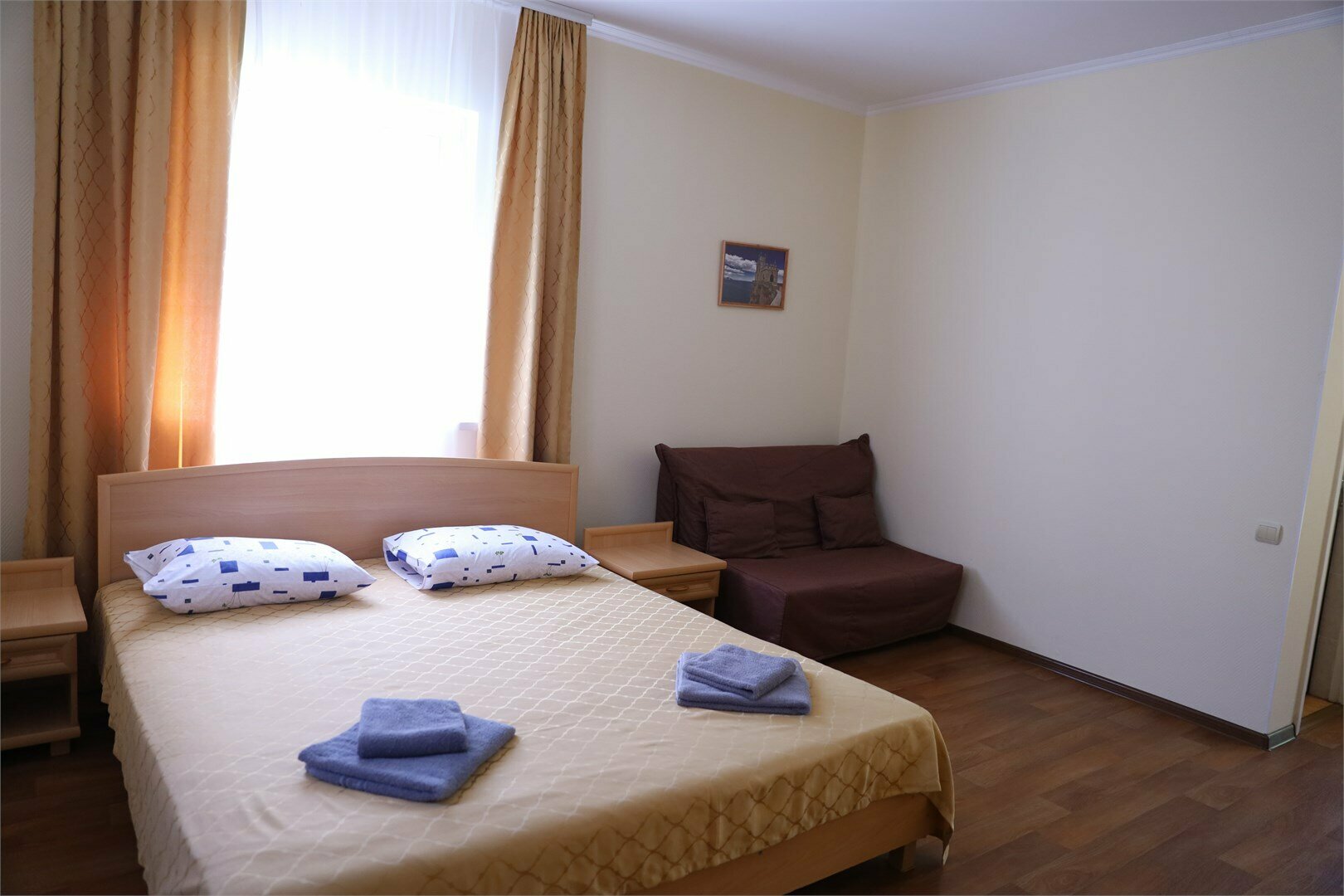 «Полулюкс»