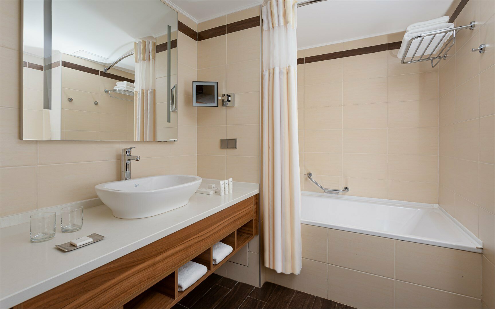 Супериор с кроватью размера "queen-size"