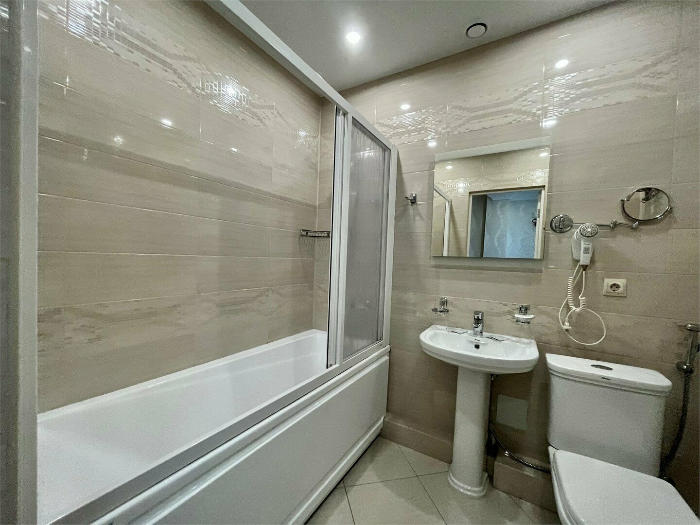 Семейный номер с ванной