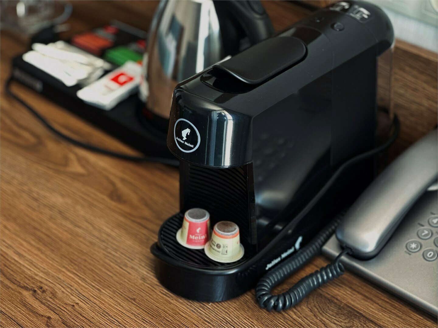 Двухкомнатный "Люкс" с боковым видом на море