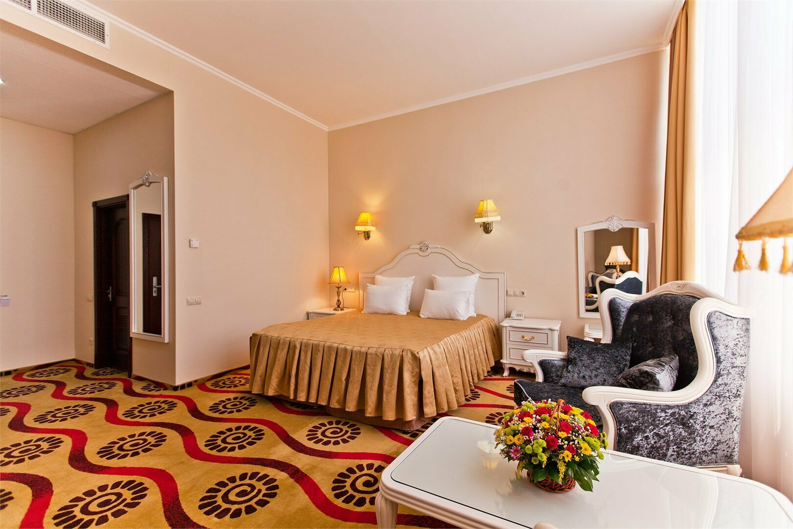 Джуниор Сьют