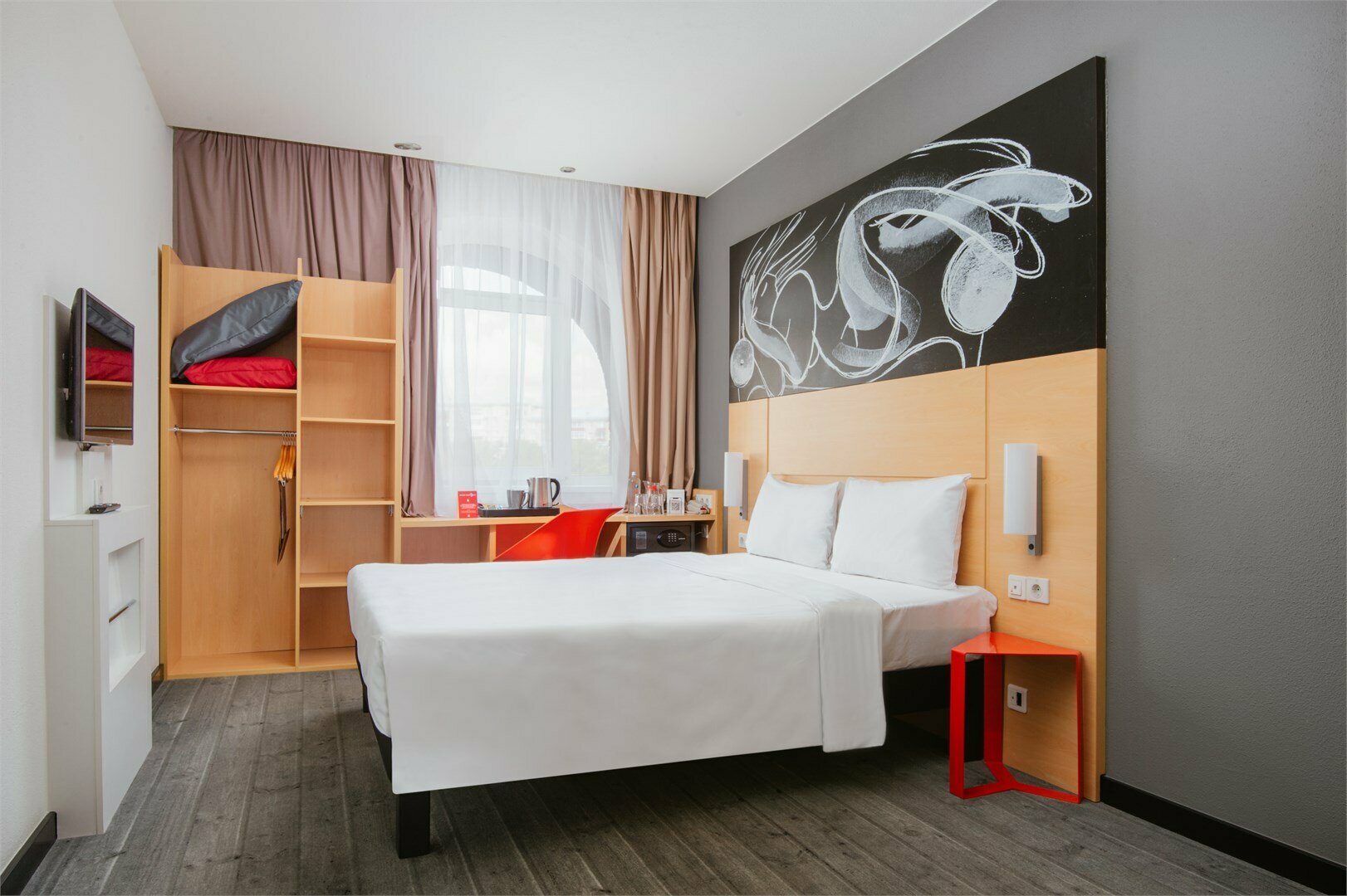 Номер Standard для маломобильных – двуспальная кровать