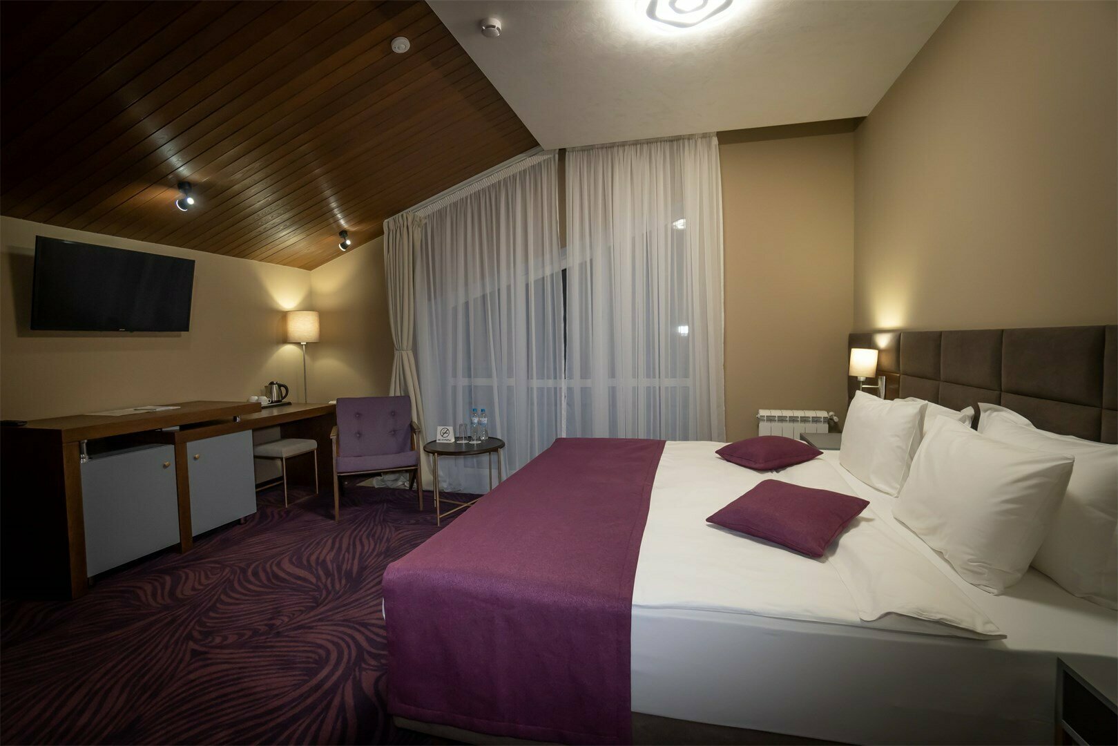 МАНСАРДНЫЙ СЕМЕЙНЫЙ НОМЕР