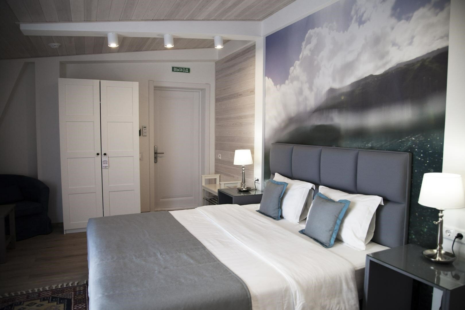 Стандарт без доп. места (Partial sea view)