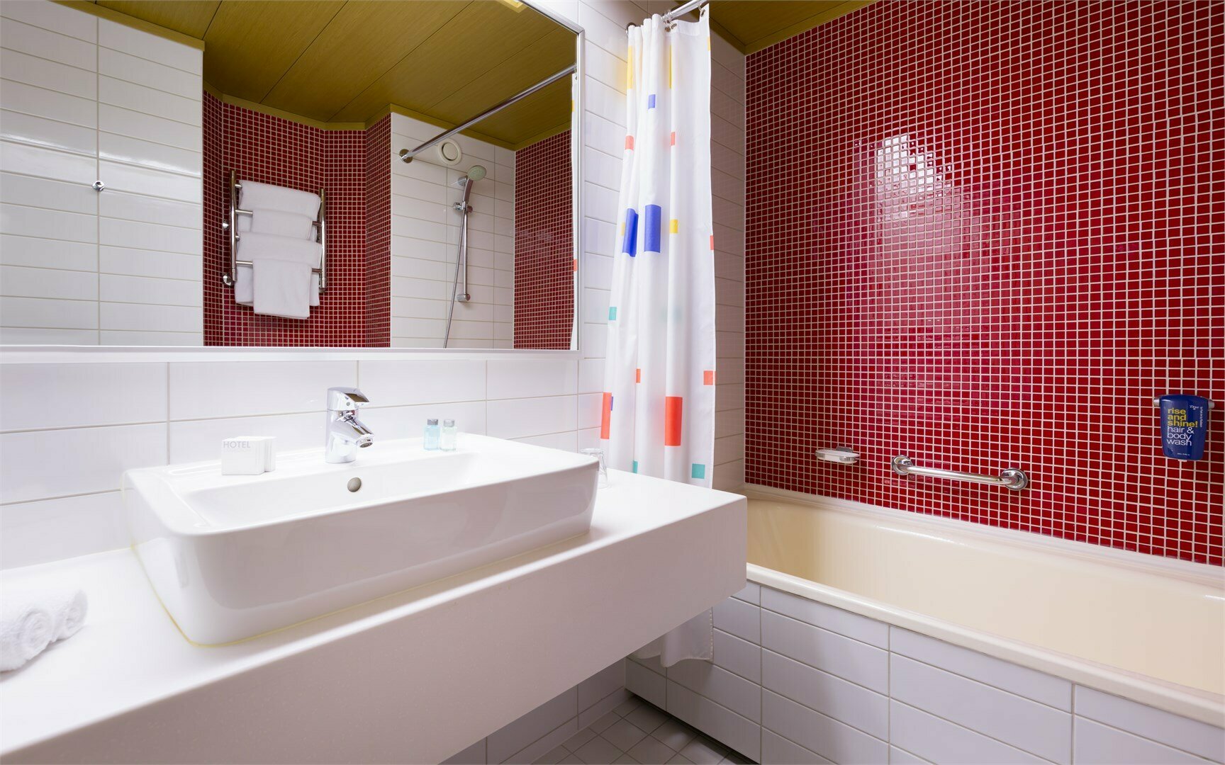 Стандарт с видом на площадь Победы