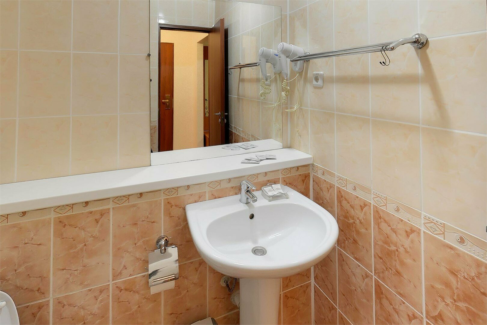 Стандартный двухместный номер с 1 кроватью или 2 отдельными кроватями и балконом