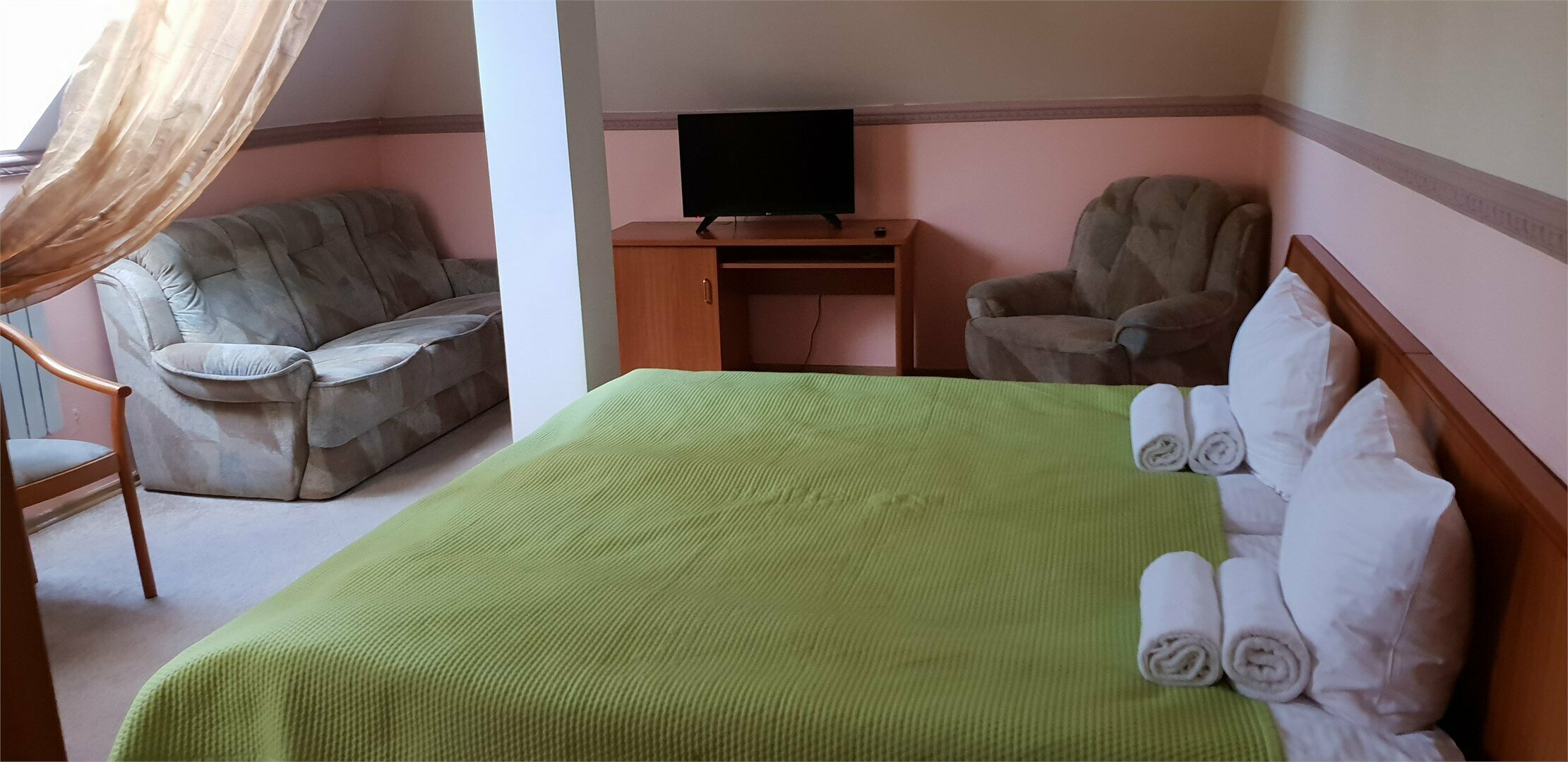 Семейный номер с ванной комнатой