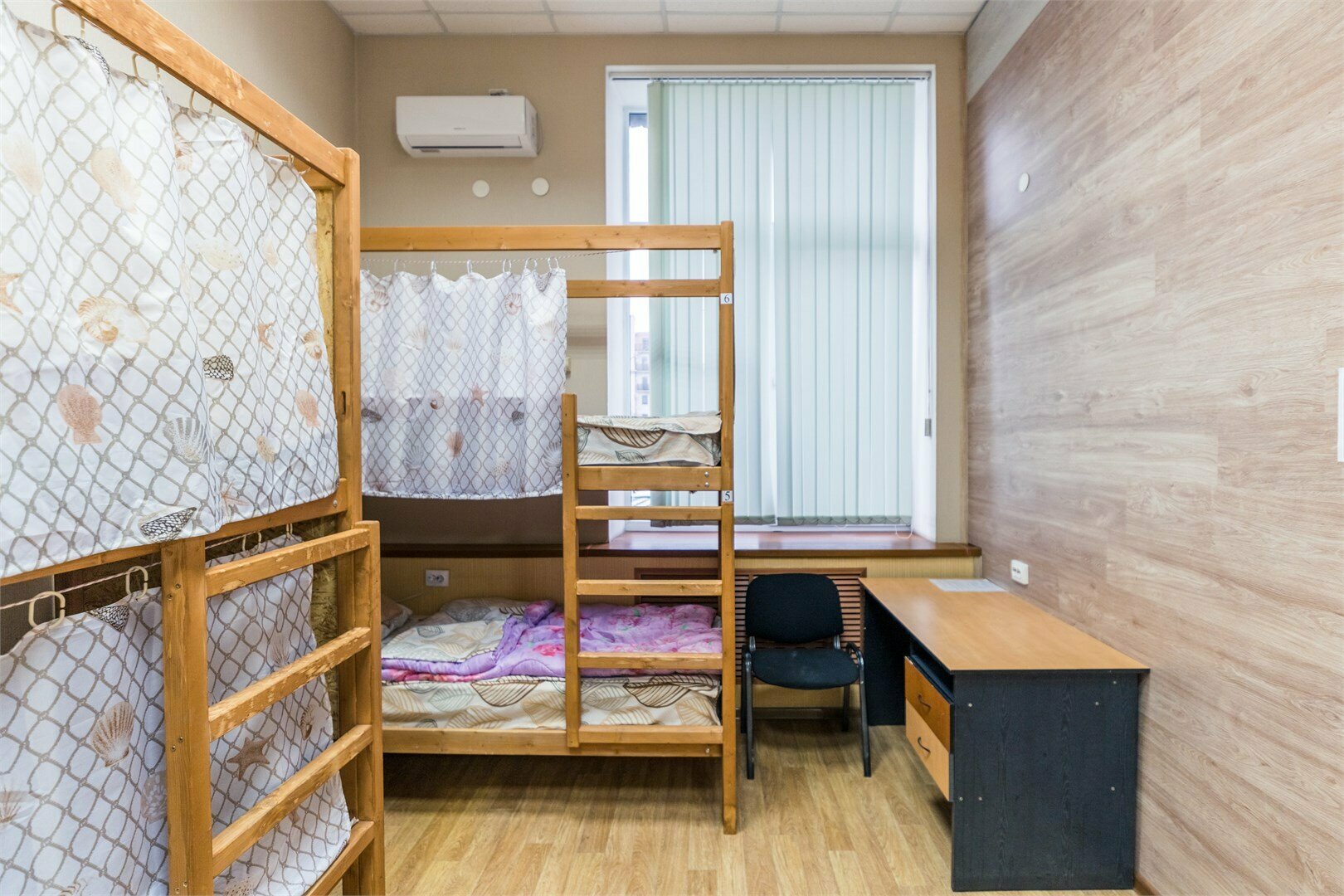 Койко-место в женском шестиместном номере №4