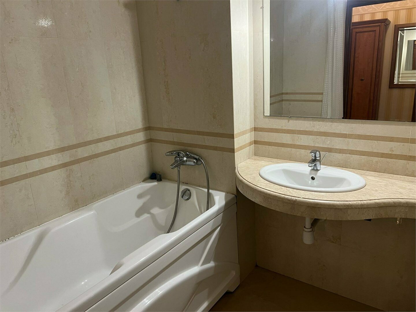 Стандарт  (вид на парк)