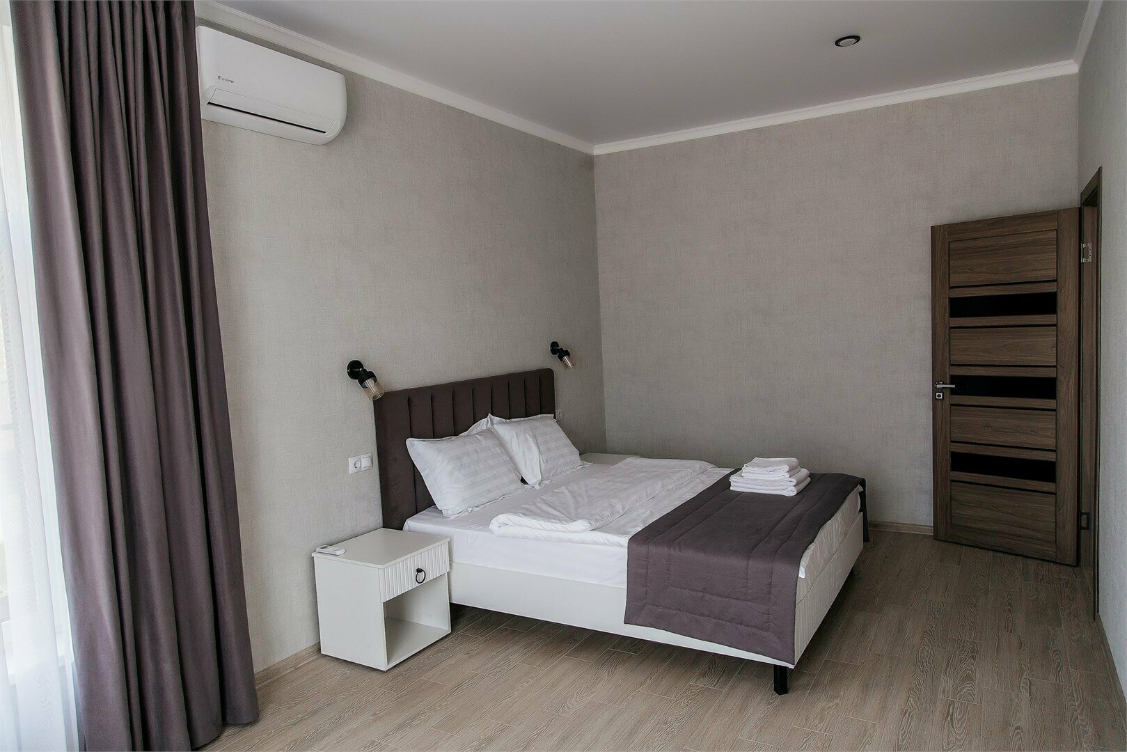 Семейная двухкомнатная комната