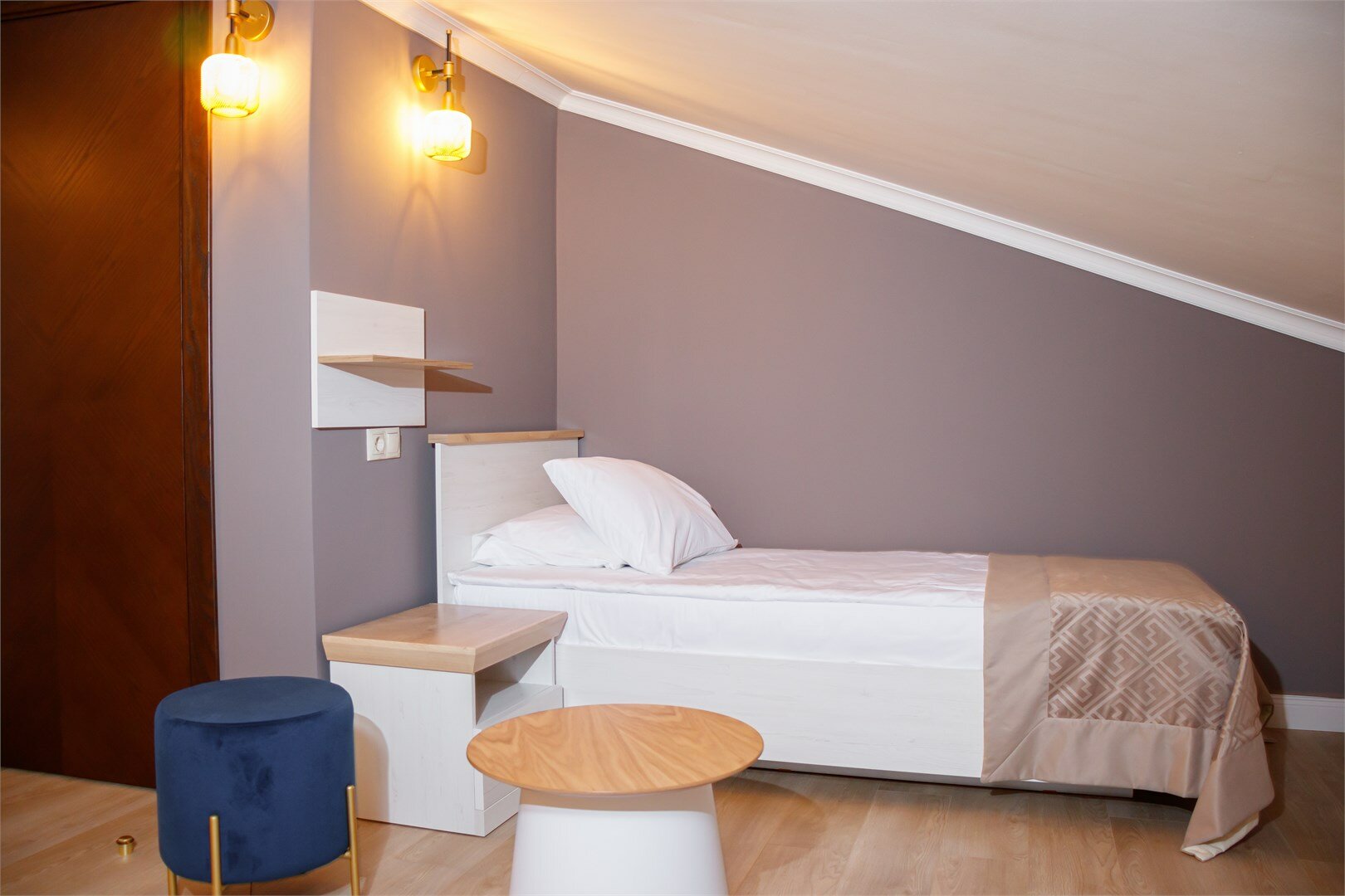 Семейный Мансардный