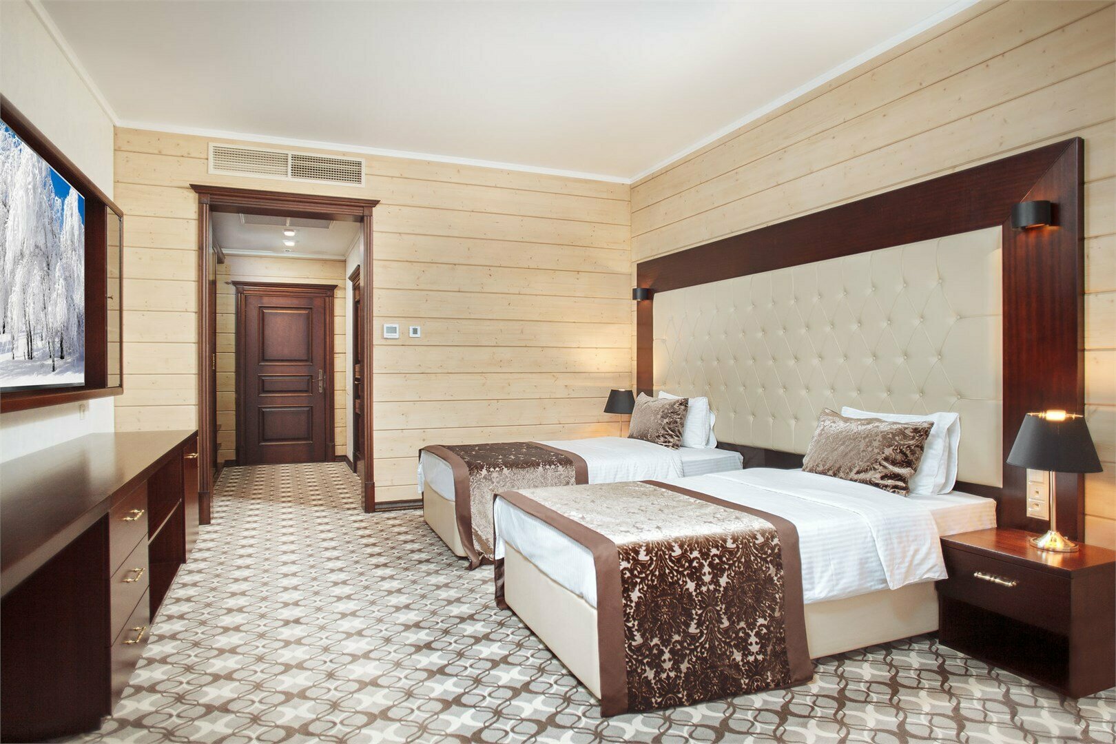 Улучшенный с террасой в здании гостиницы "Эдельвейс"