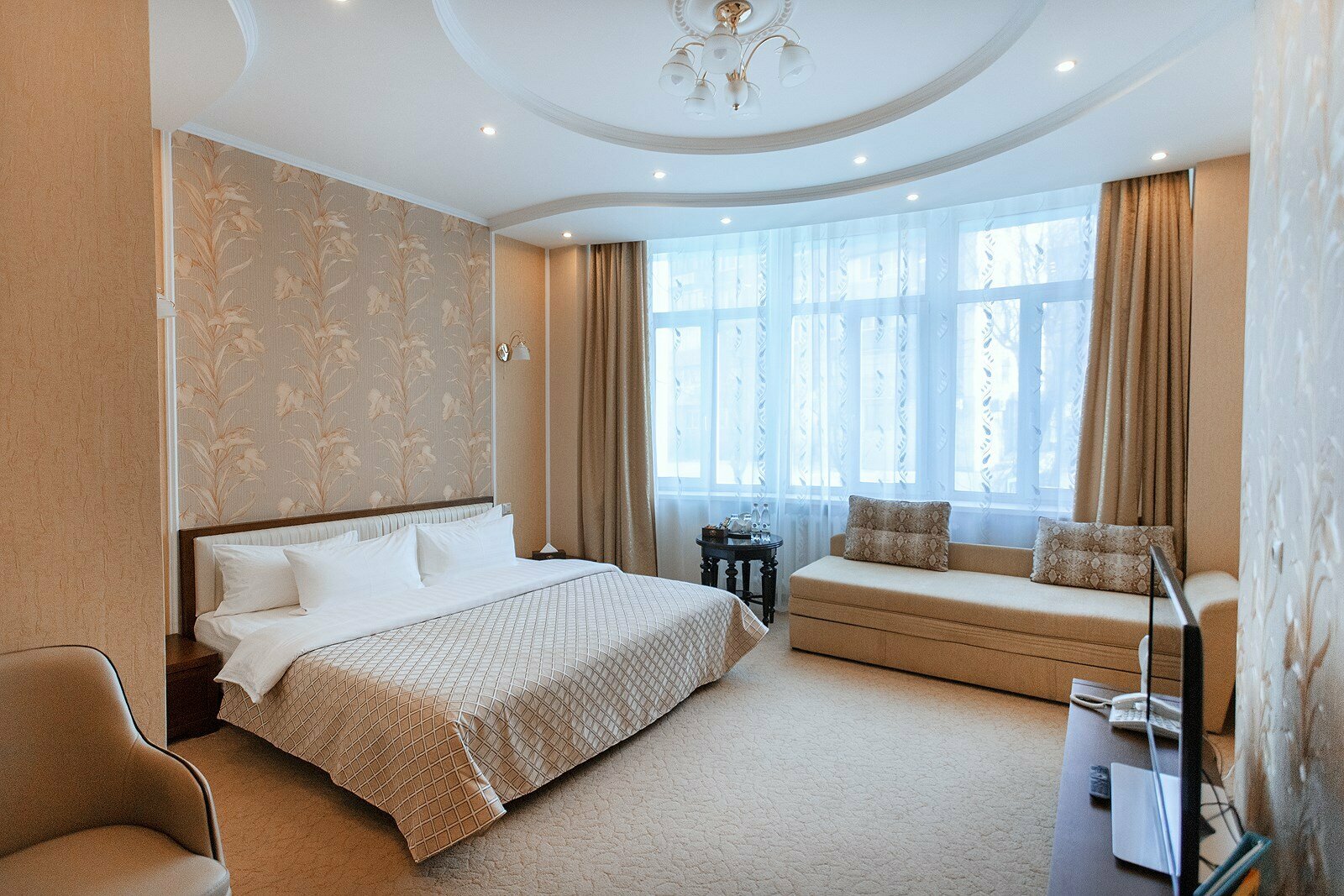 Джуниор Сюит Комфорт