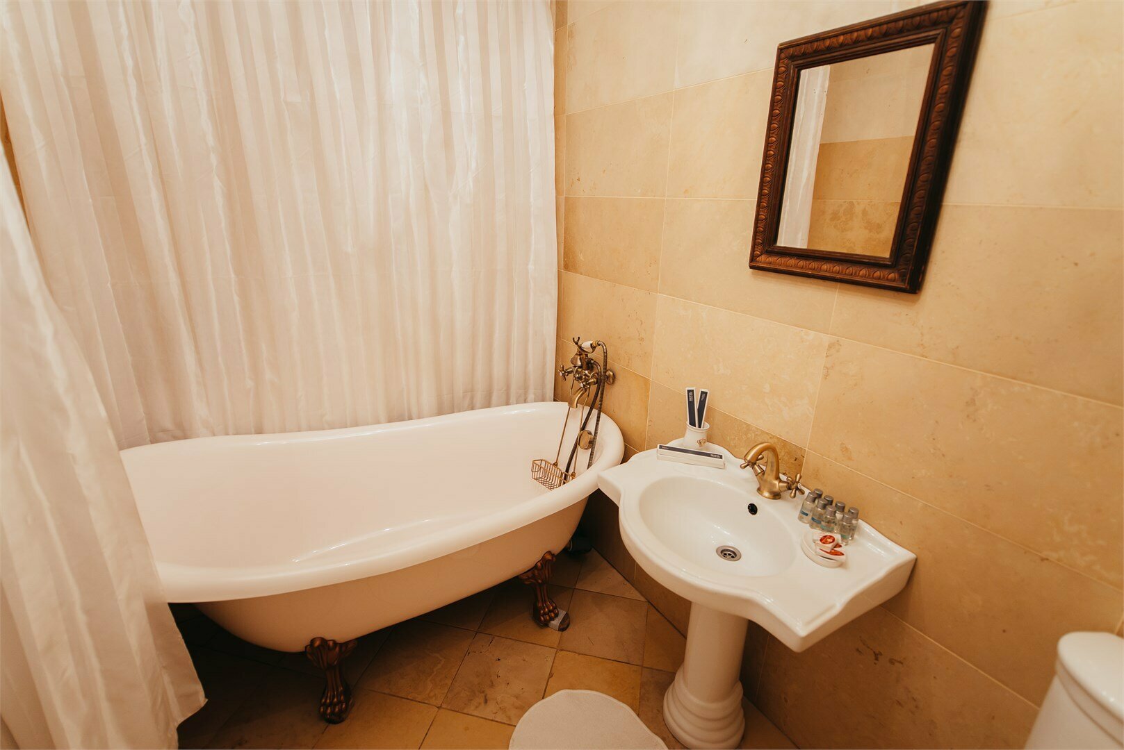 Двухэтажный номер Утро с верандой во флигеле "Школа"