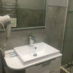 Семейный "Де Люкс" с кроватью размера KING SIZE + комфортабельный евро диван на цокольном этаже