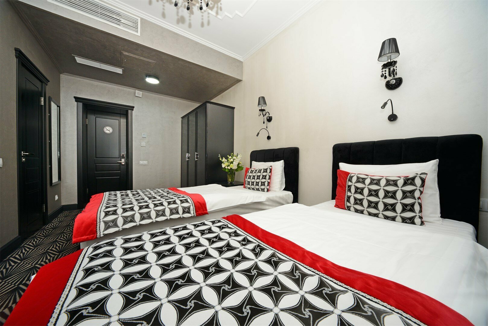 Улучшенный номер с двумя кроватями