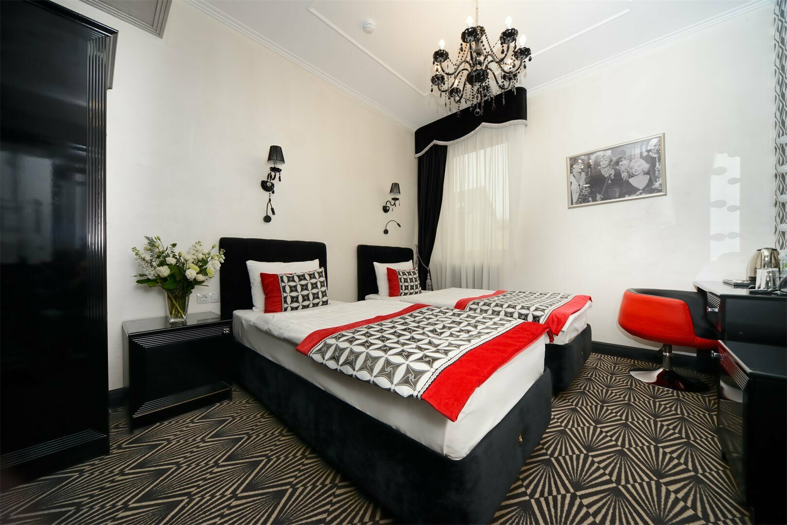 Улучшенный номер с двумя кроватями