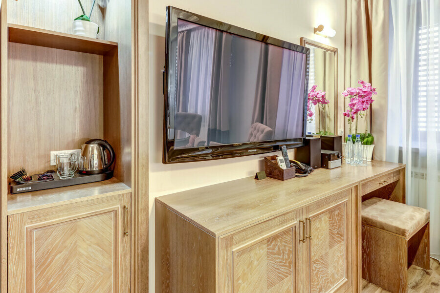 Улучшенный номер с кроватью размера «king-size»