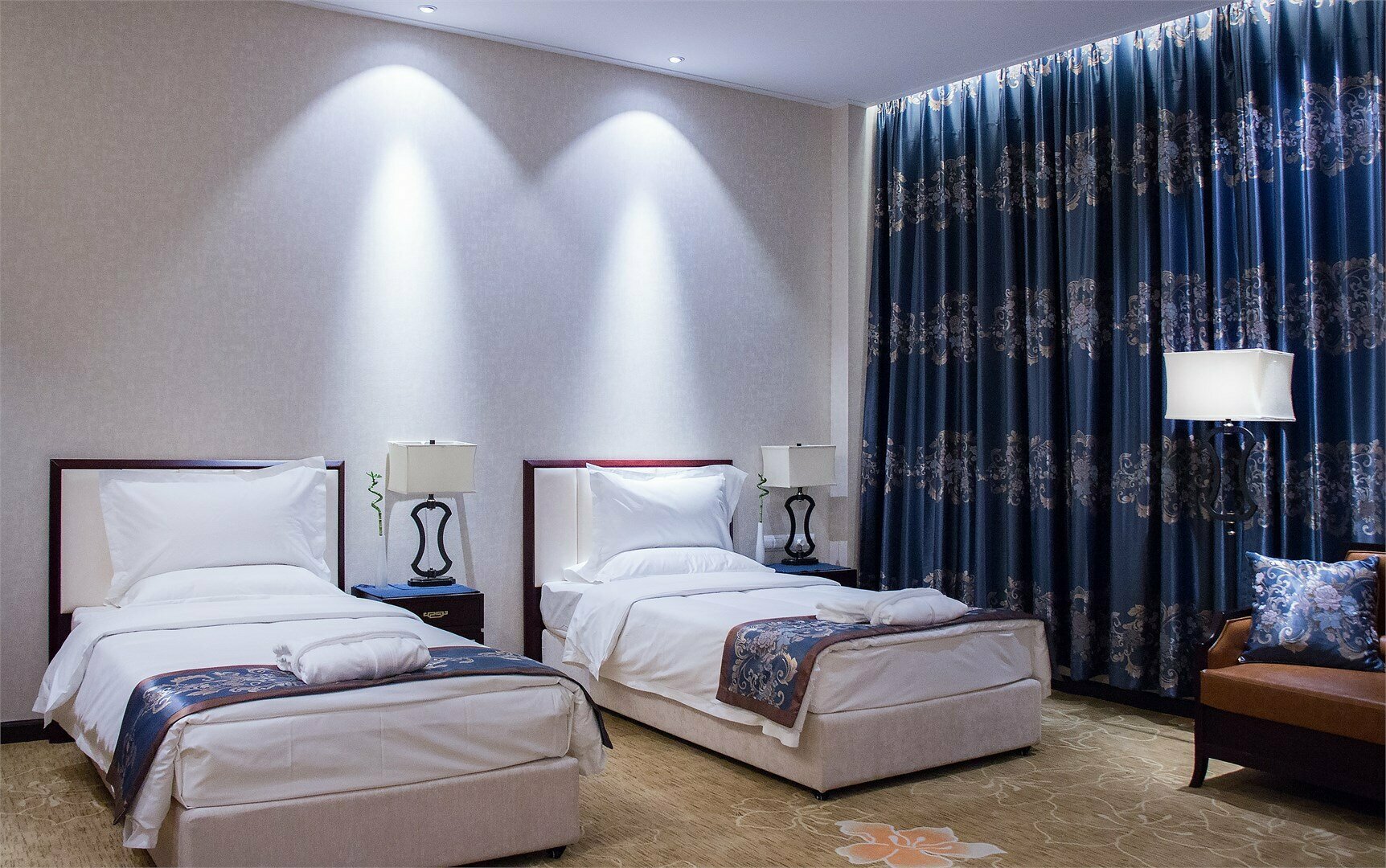 Полулюкс с раздельными/двуспальной кроватью