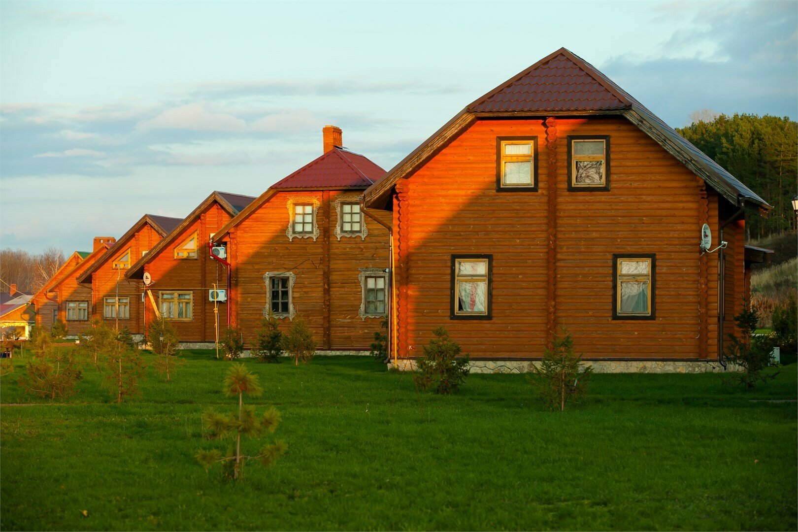 Коттедж №7 на 12+2 мест с беседкой и мангальной зоной