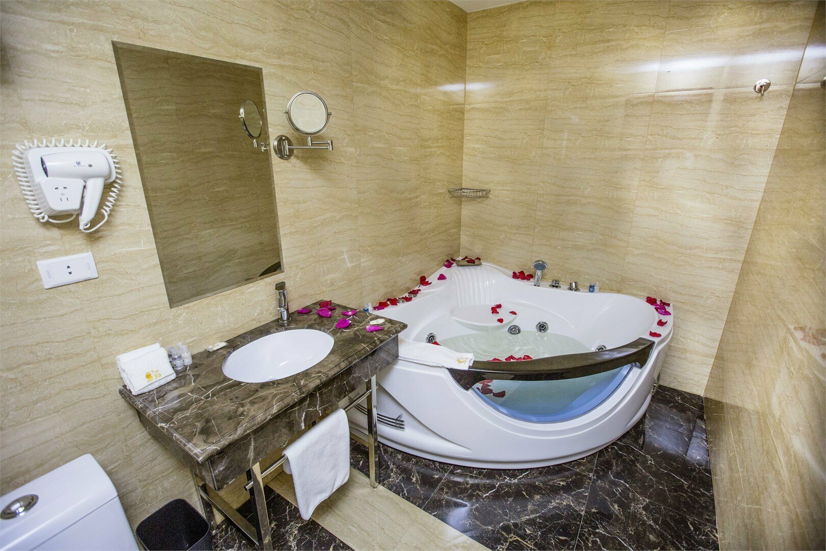 Делюкс с джакузи